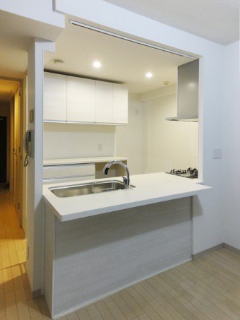 いつでも笑顔が見たいからオープンなキッチンに いつでも笑顔が見たいからオープンなキッチンに